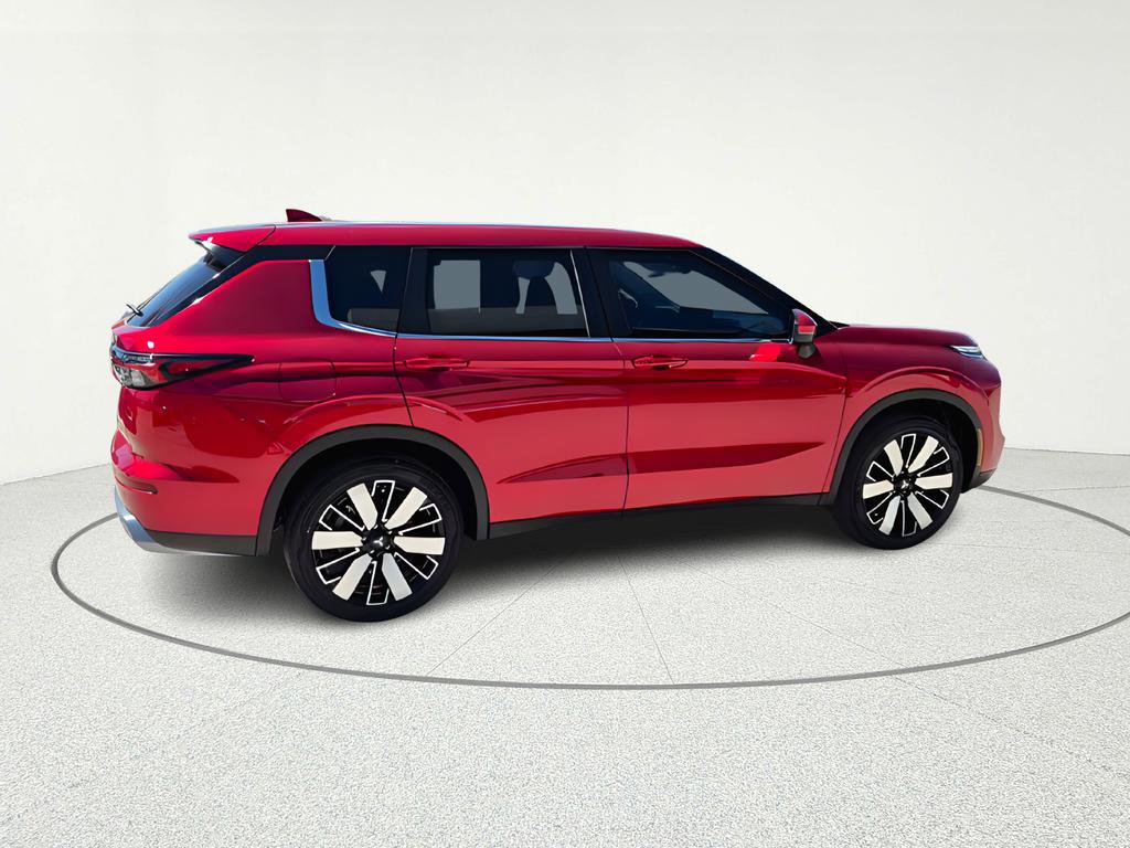 New 2026 Mitsubishi Outlander SE image 7