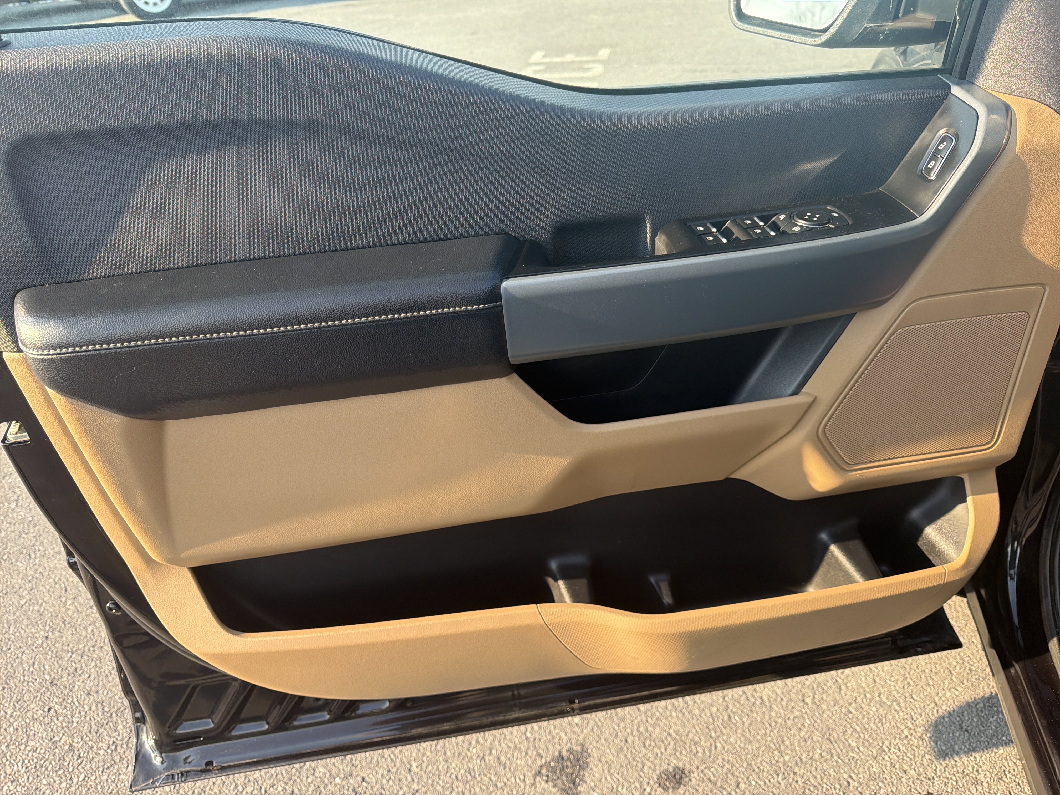 Used 2023 Ford F150 XLT image 15