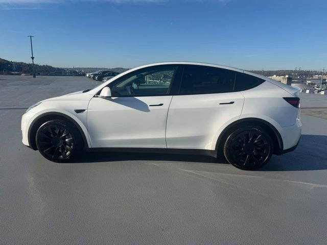 Used 2021 Tesla Model Y Long Range image 6