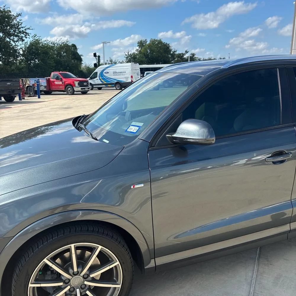 Used 2018 Audi Q3 2.0T Premium w/ Convenience Package AWD/4WD image 2