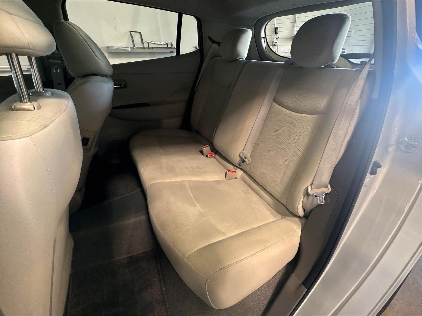 Used 2015 Nissan Leaf SV w/ LED & Quick Charge Package FWD image 27