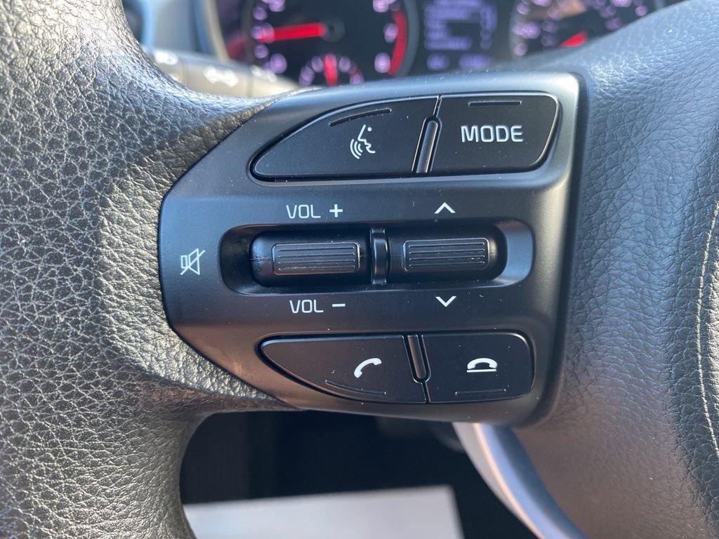 Certified 2020 Kia Rio S w/ Technology Package image 22