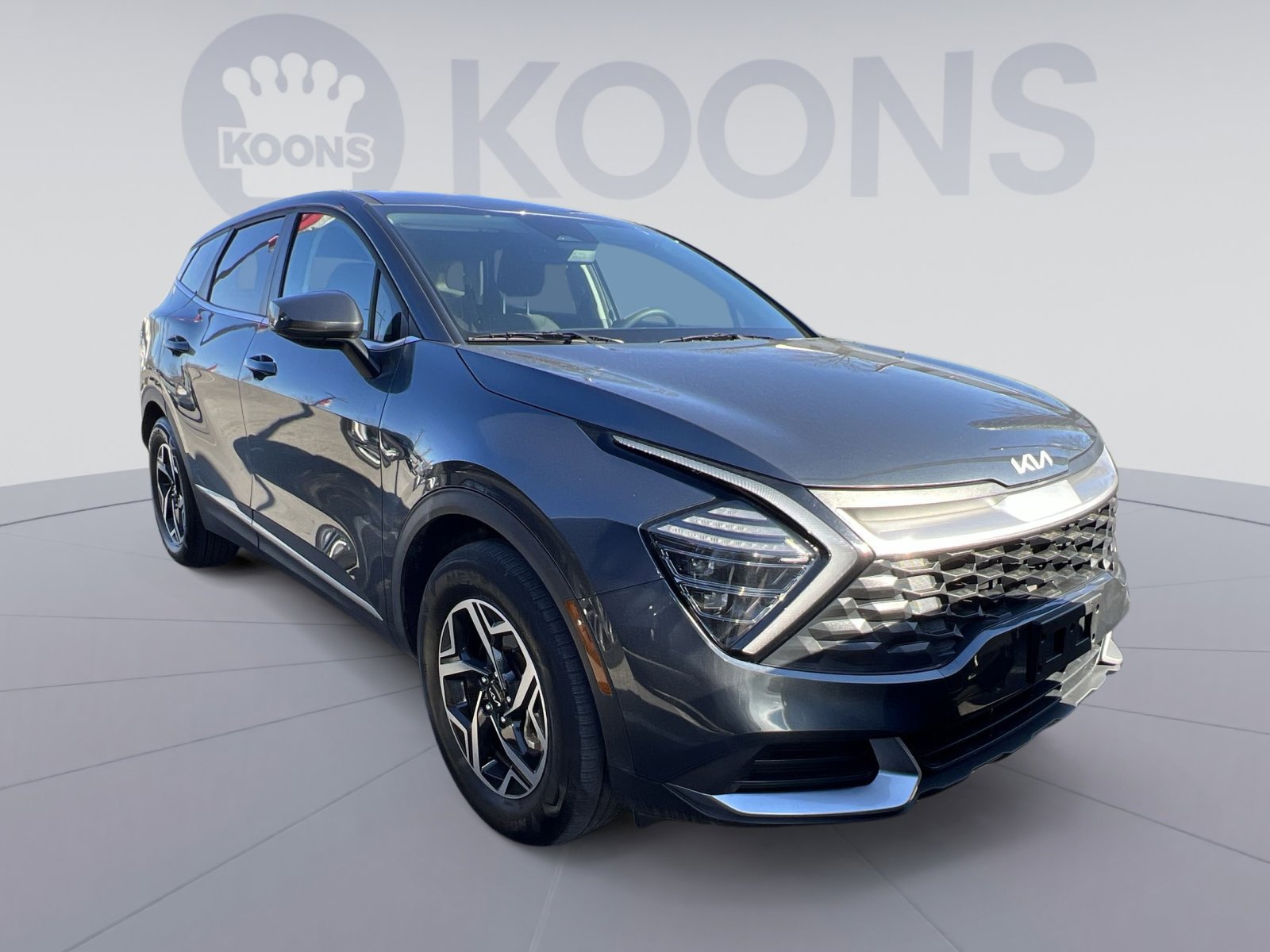 Used 2024 Kia Sportage LX image 8