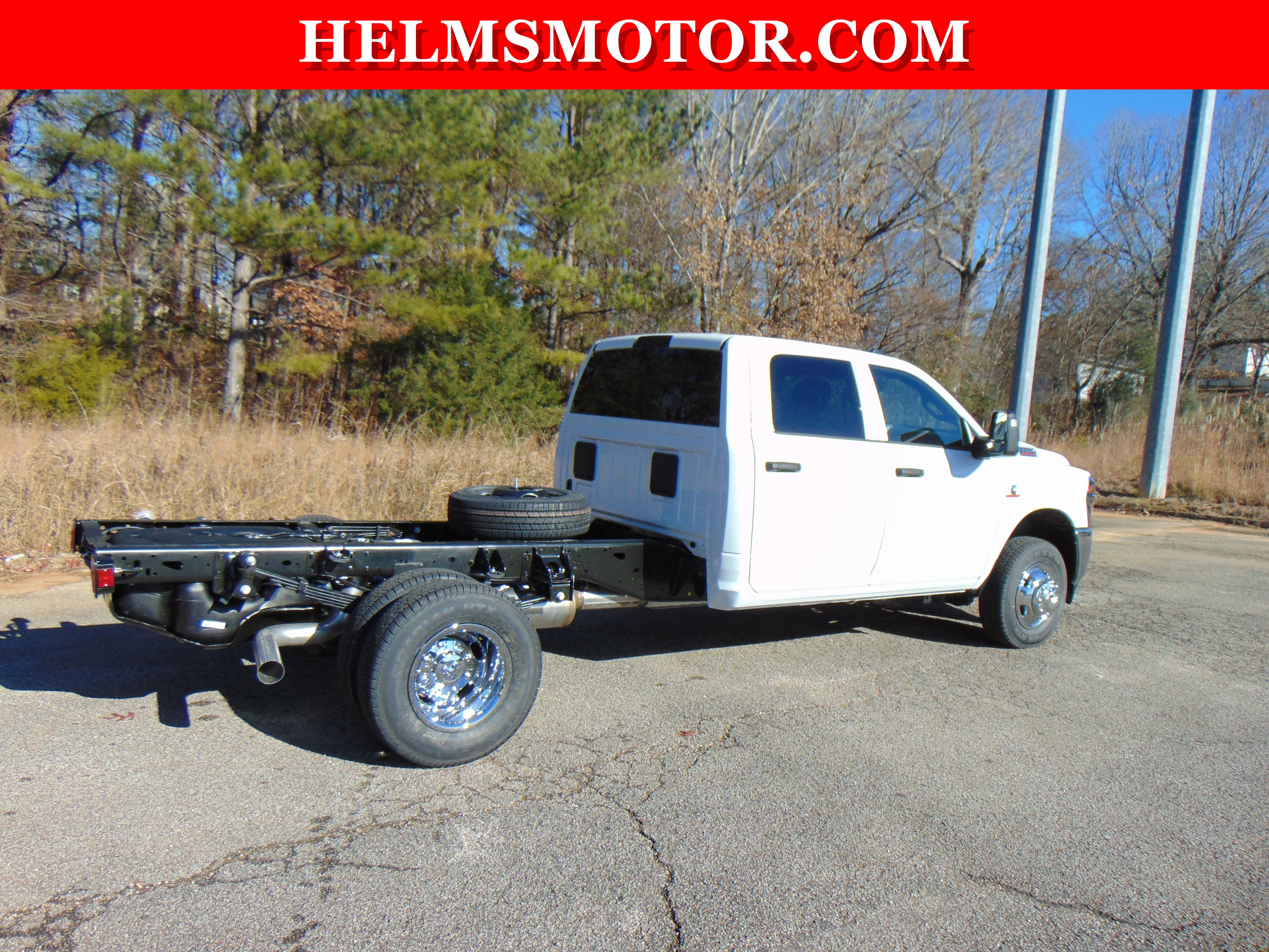 New 2026 RAM 3500 Tradesman w/ Chrome Appearance Group A AWD/4WD image 18