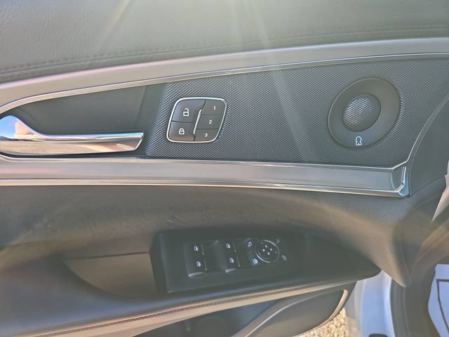 Used 2016 Lincoln MKX Select FWD image 11