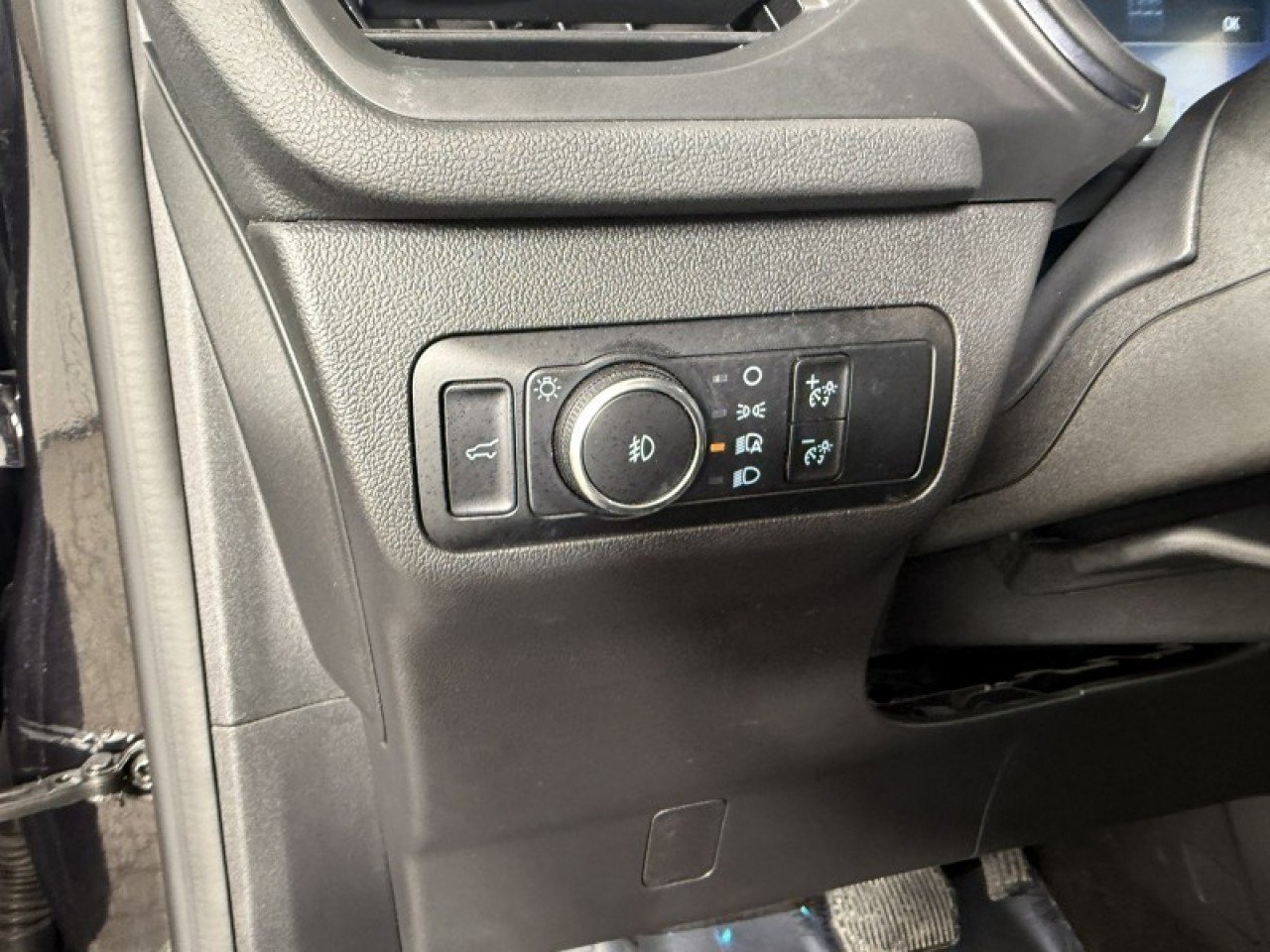 Used 2024 Ford Escape Platinum image 21