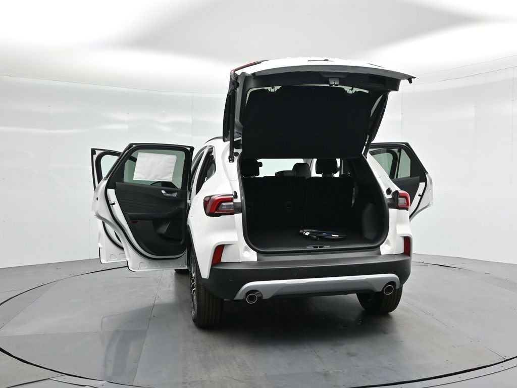 New 2025 Ford Escape SE w/ PHEV Premium Package image 36