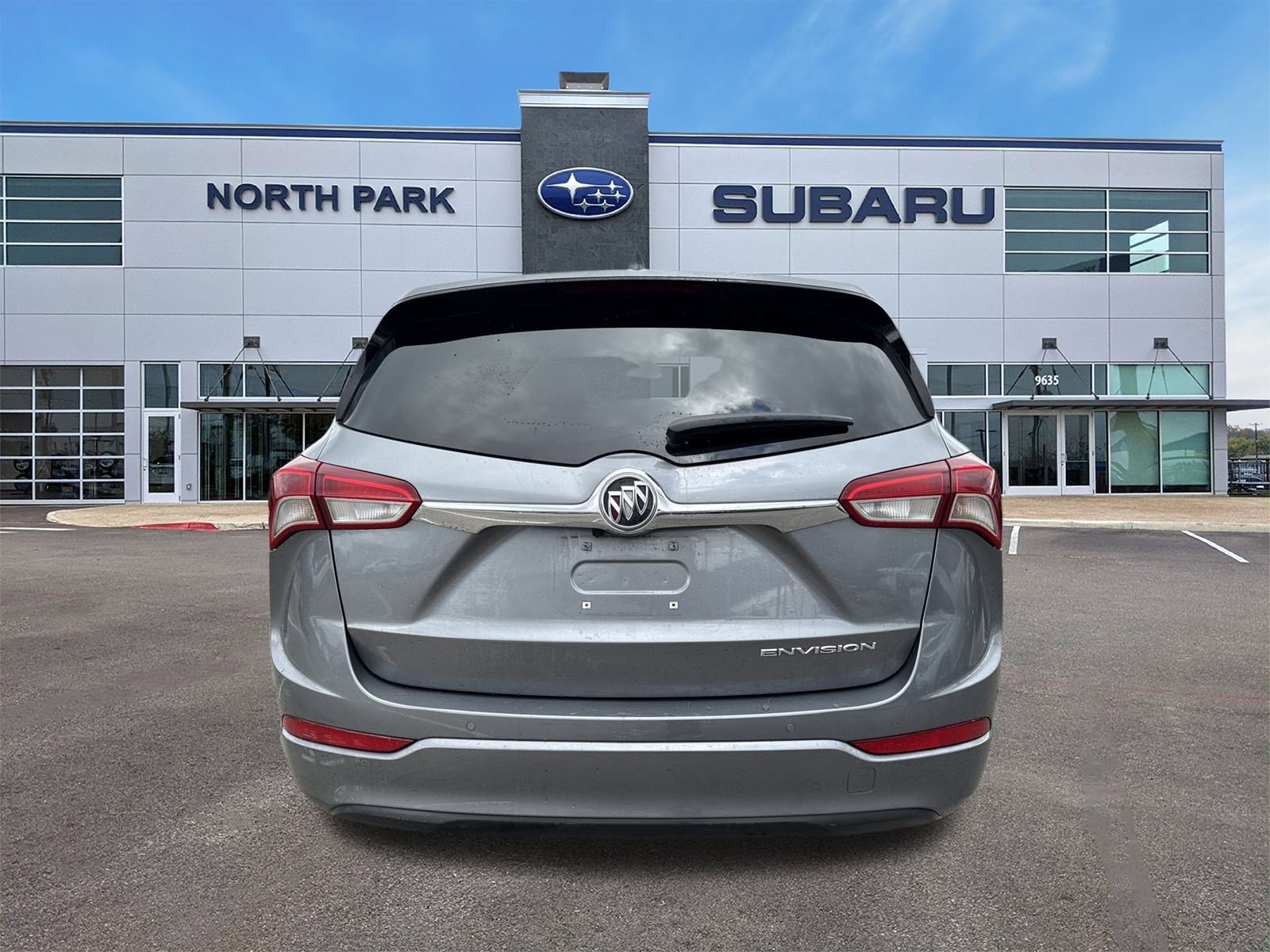 Used 2020 Buick Envision Essence image 4