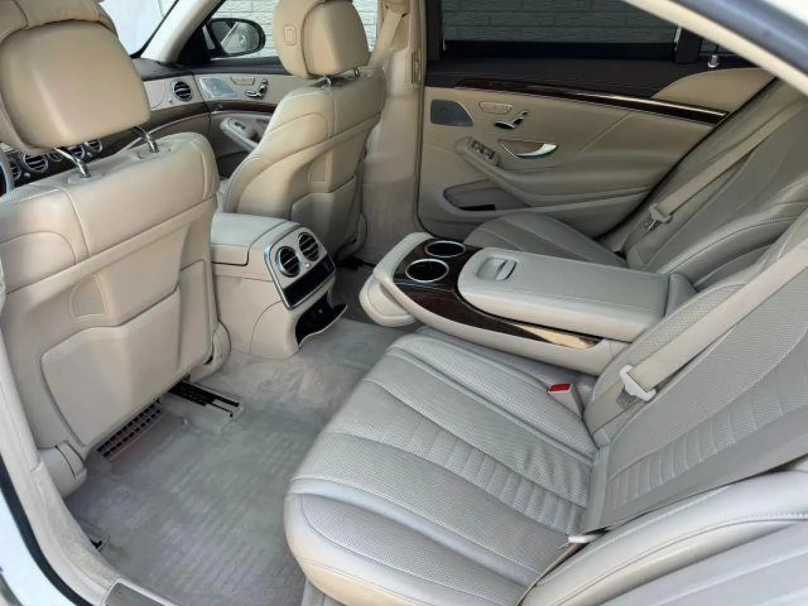Used 2015 Mercedes-Benz S 550 Sedan image 22