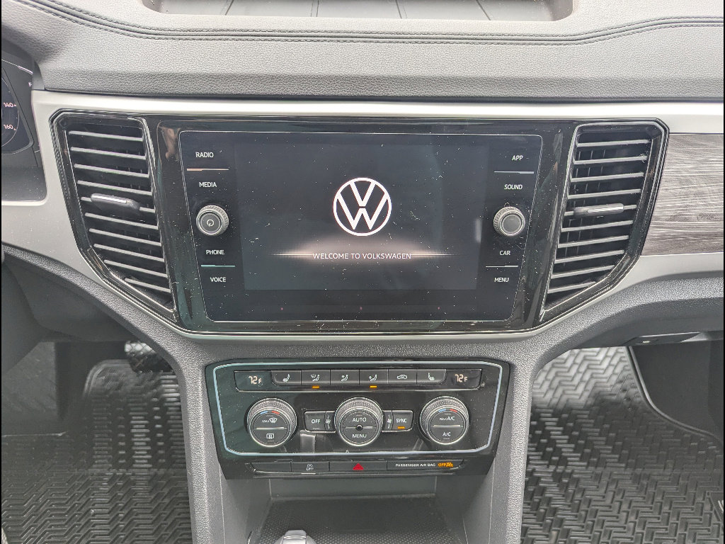 Used 2023 Volkswagen Atlas Cross Sport SE image 31