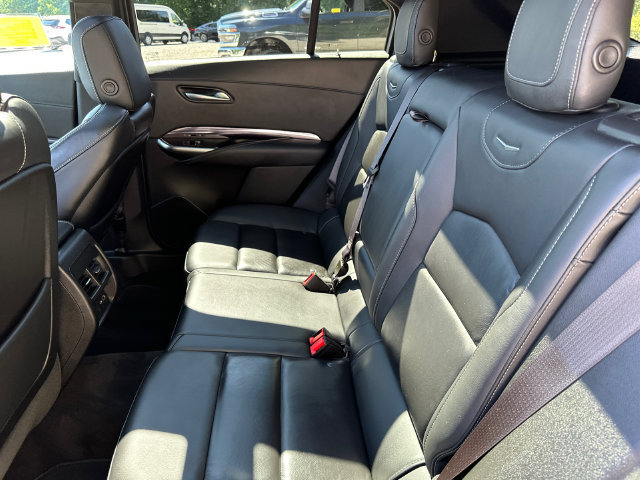 Used 2023 Cadillac XT4 Luxury w/ Cold Weather Package AWD/4WD image 22