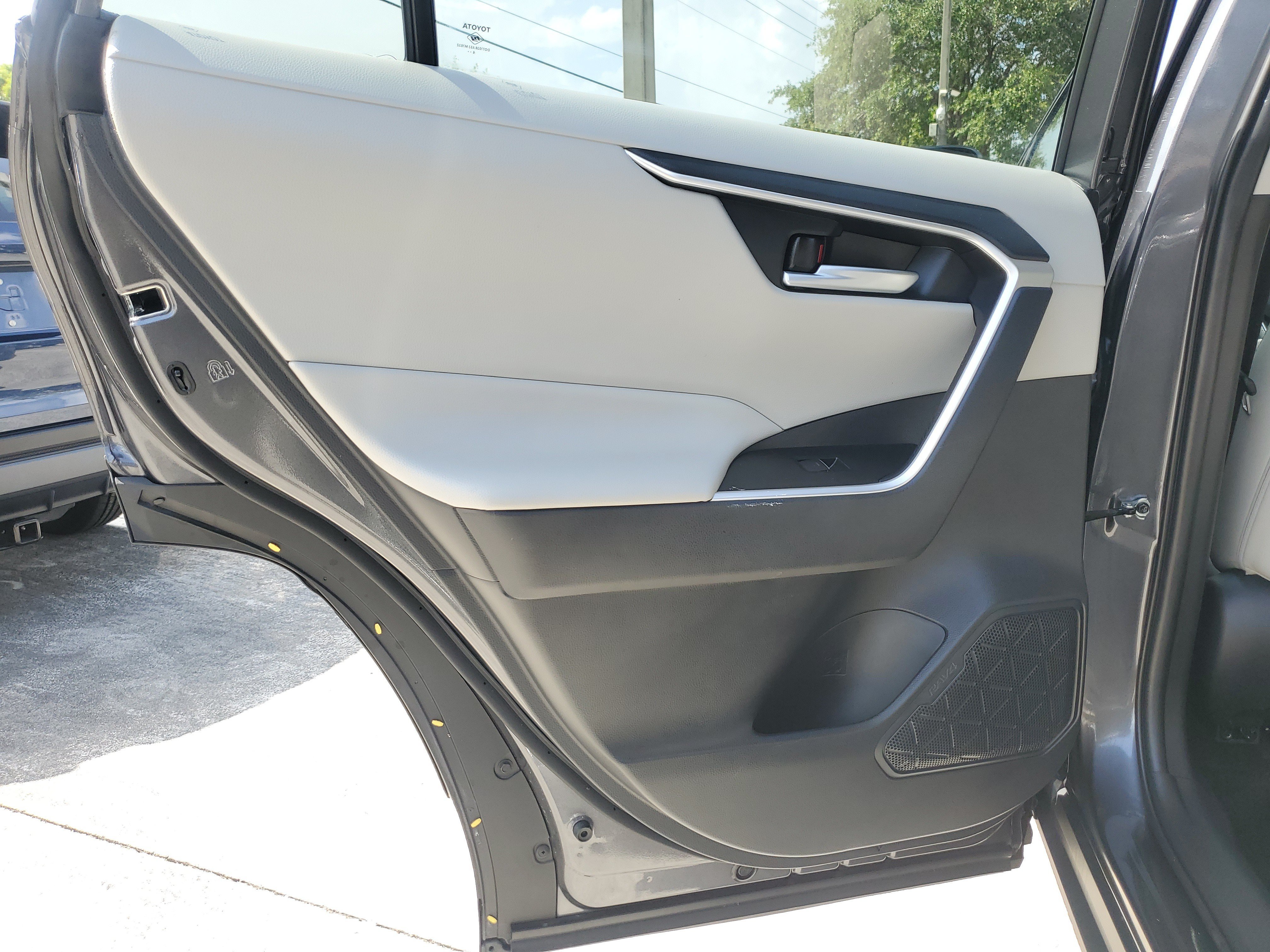 Used 2025 Toyota RAV4 XLE Premium w/ Weather Package FWD image 17