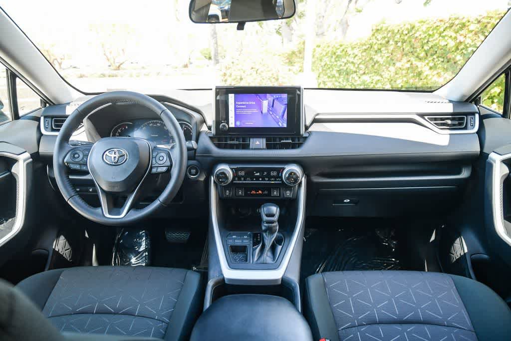 Used 2023 Toyota RAV4 XLE w/ Convenience Package FWD image 14
