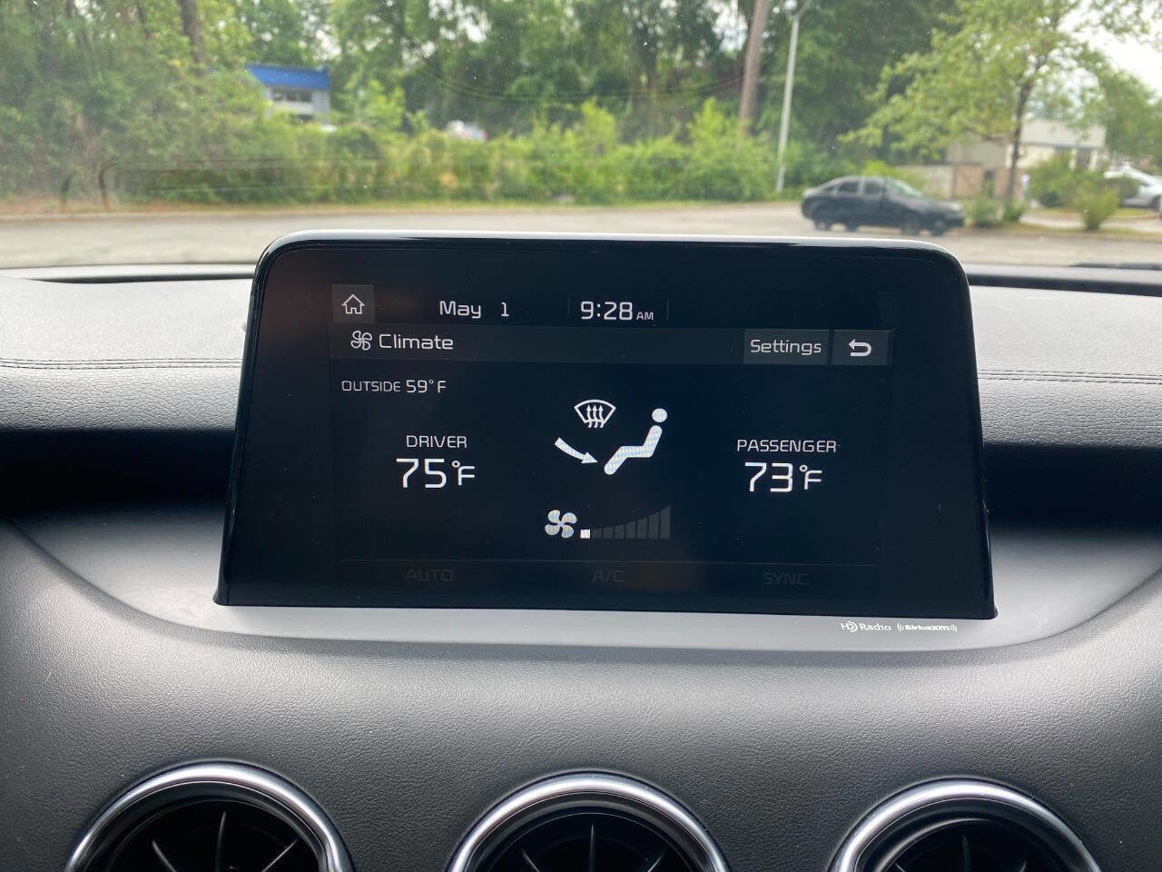 Used 2020 Kia Stinger GT1 AWD/4WD image 32
