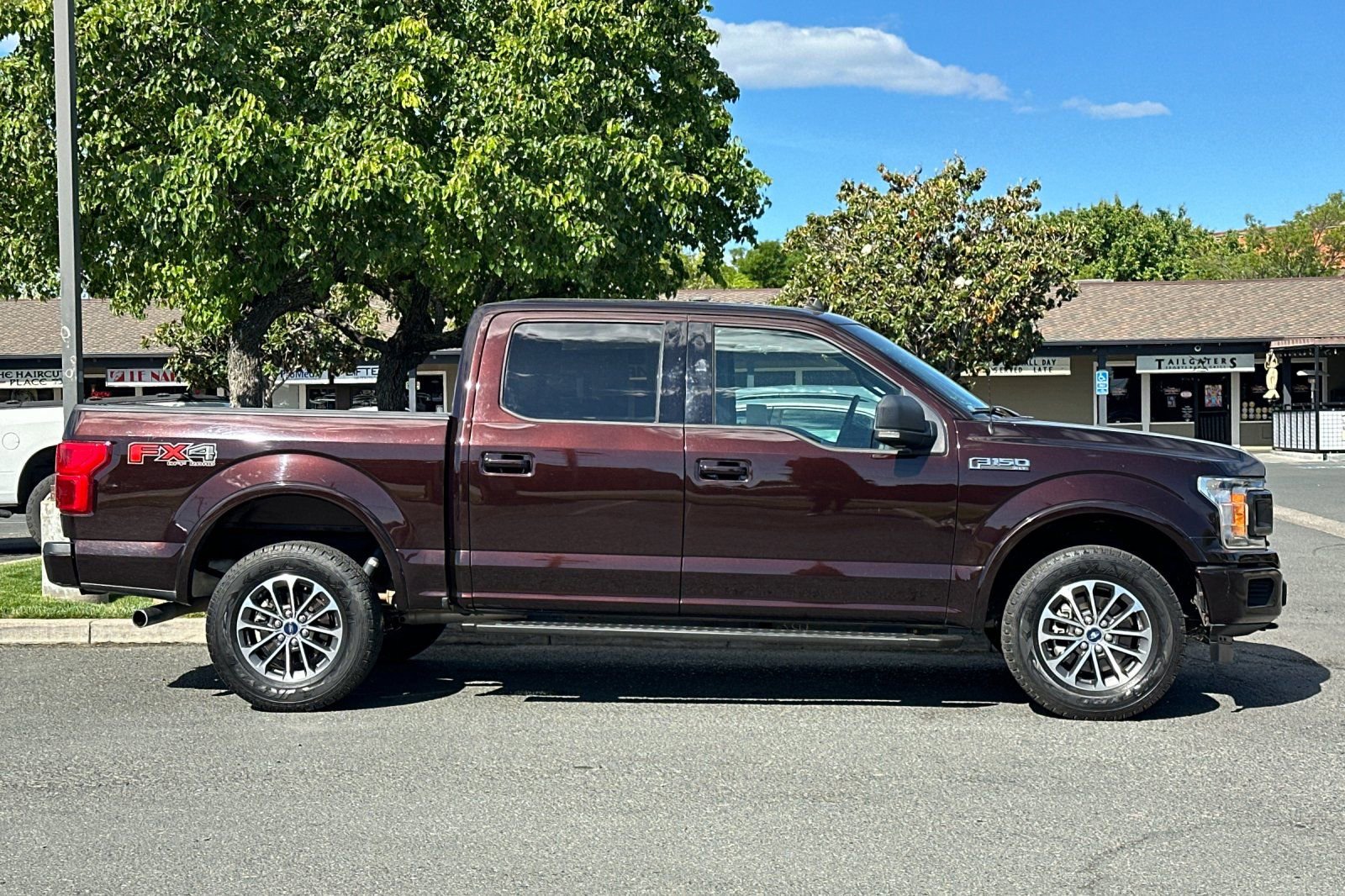 Used 2019 Ford F150 XLT w/ Equipment Group 302A Luxury image 7