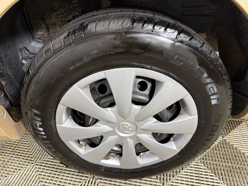 Used 2011 Toyota Corolla LE FWD image 18