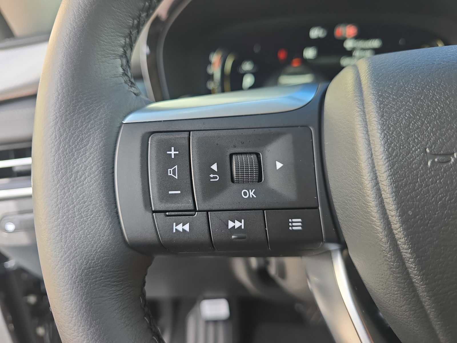 Certified 2026 INFINITI QX60 Luxe w/ Cargo Package image 25