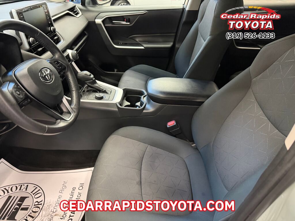 Used 2019 Toyota RAV4 XLE image 8