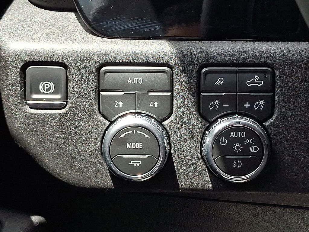 Used 2026 GMC Sierra 1500 SLT AWD/4WD image 22