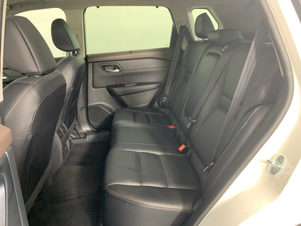Used 2023 Nissan Rogue SL w/ SL Premium Package FWD image 31