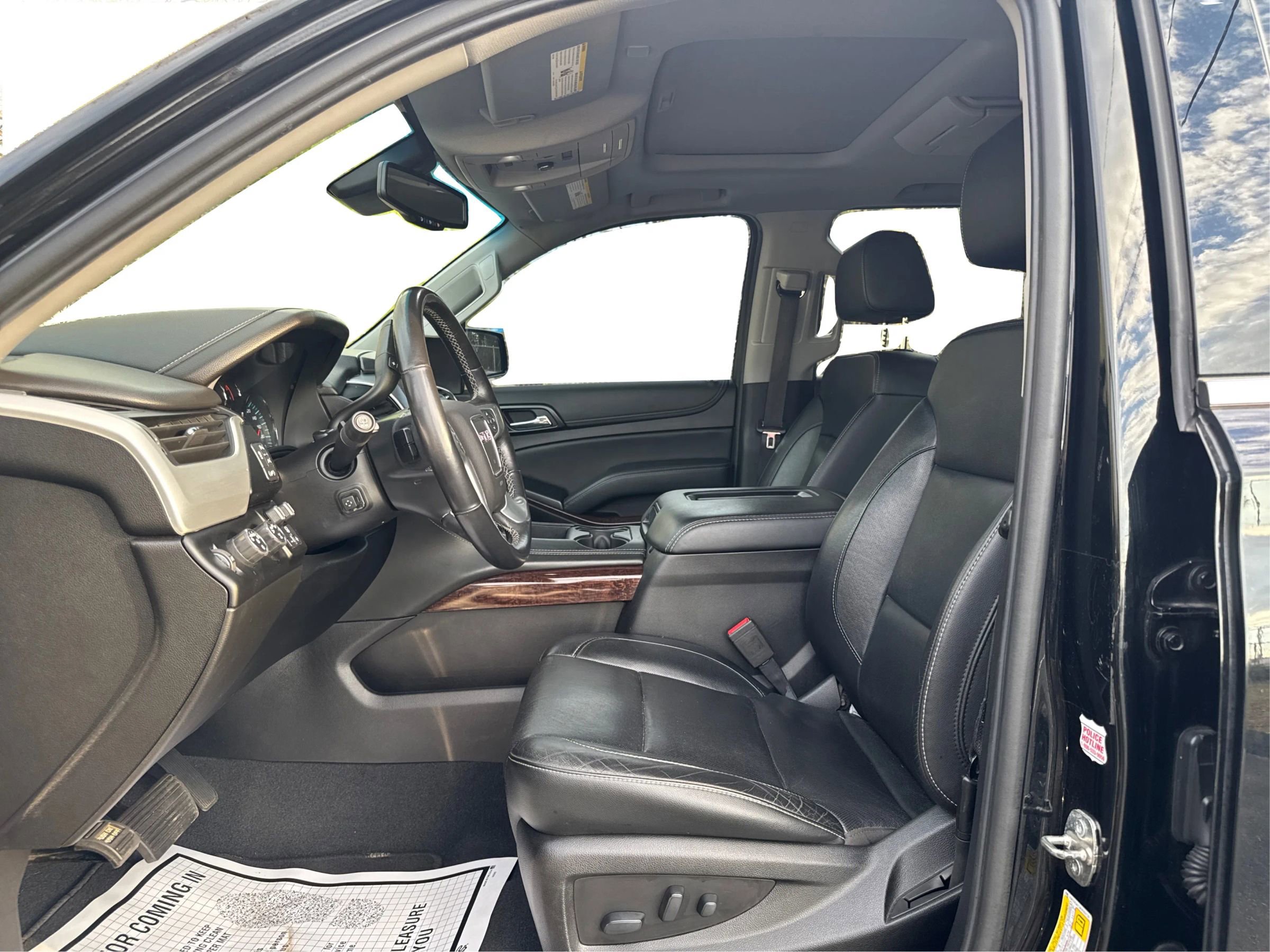 Used 2019 GMC Yukon XL SLT AWD/4WD image 11
