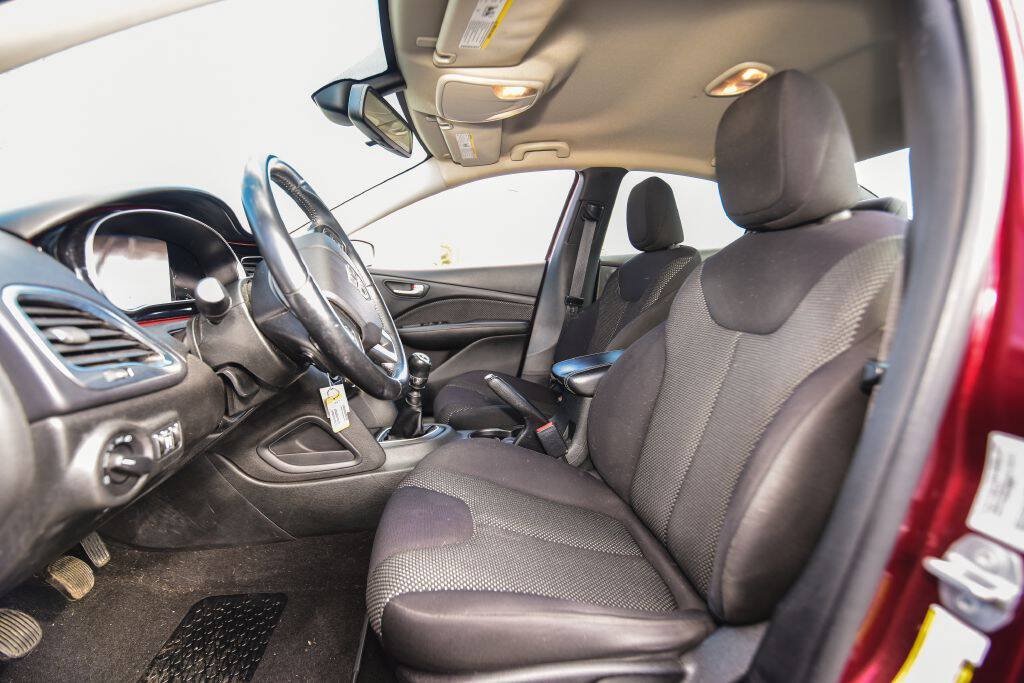 Used 2015 Dodge Dart Aero FWD image 10