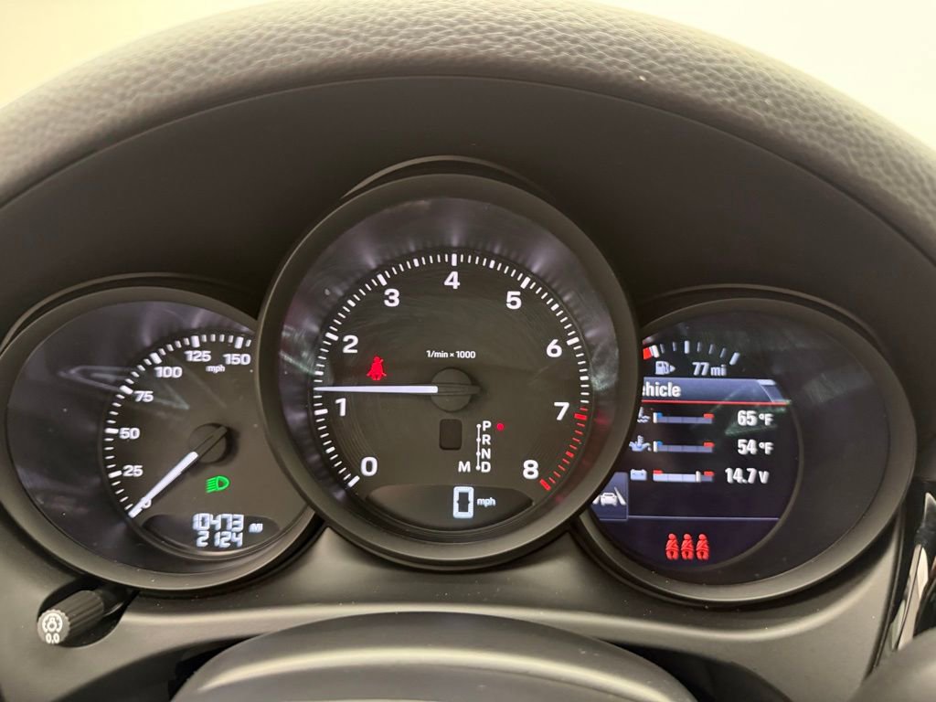 Used 2024 Porsche Macan image 11