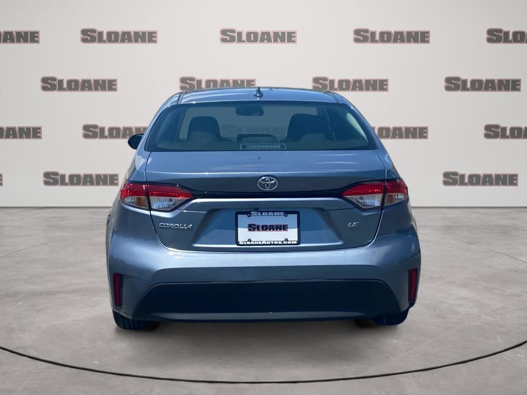 Used 2023 Toyota Corolla LE w/ LE Convenience Package FWD image 4