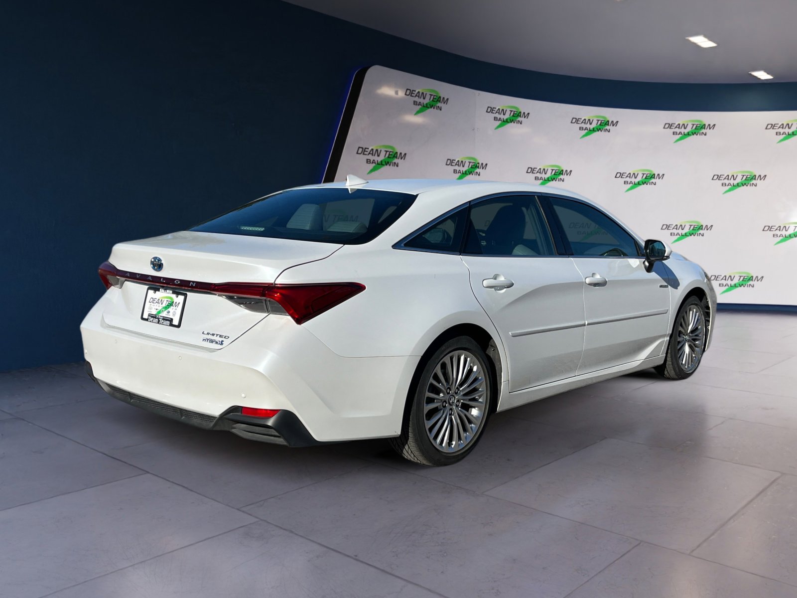 Used 2020 Toyota Avalon Limited w/ Advanced Safety Package image 8