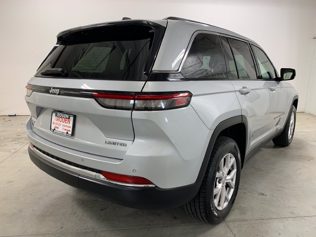 Used 2022 Jeep Grand Cherokee Limited AWD/4WD image 9