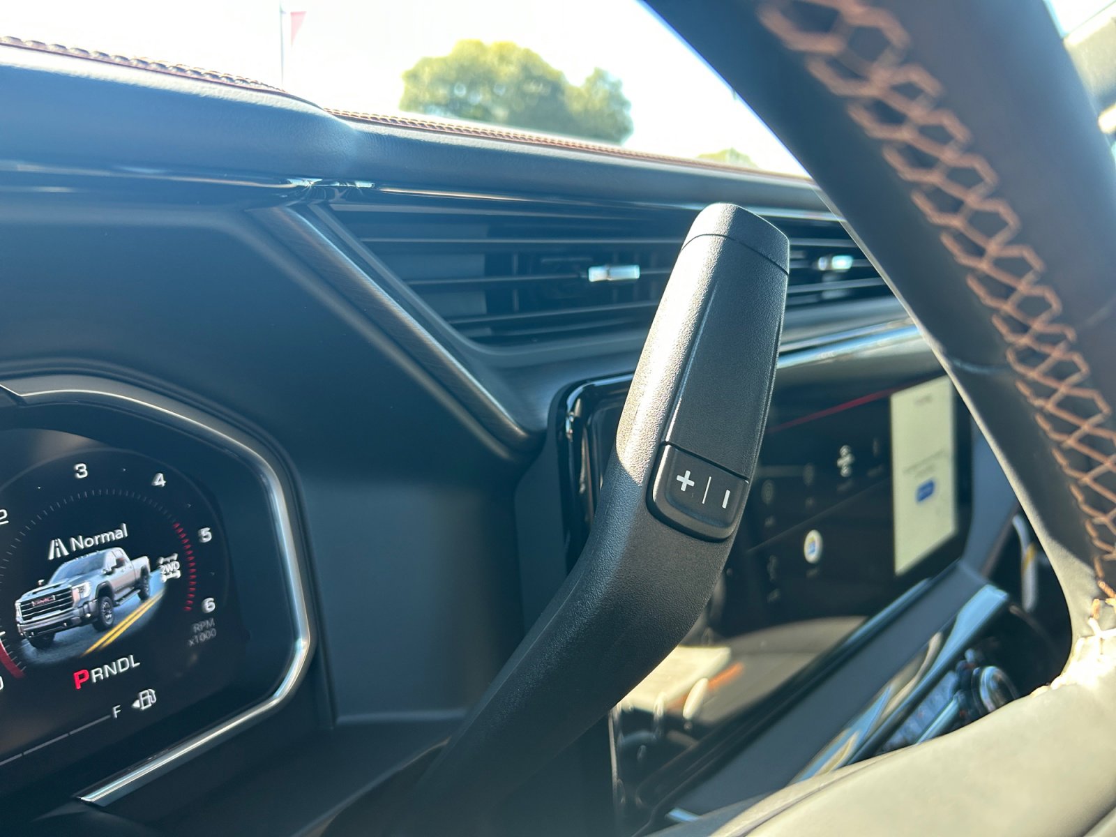 New 2026 GMC Sierra 2500 AT4 w/ AT4 Premium Plus Package AWD/4WD image 22