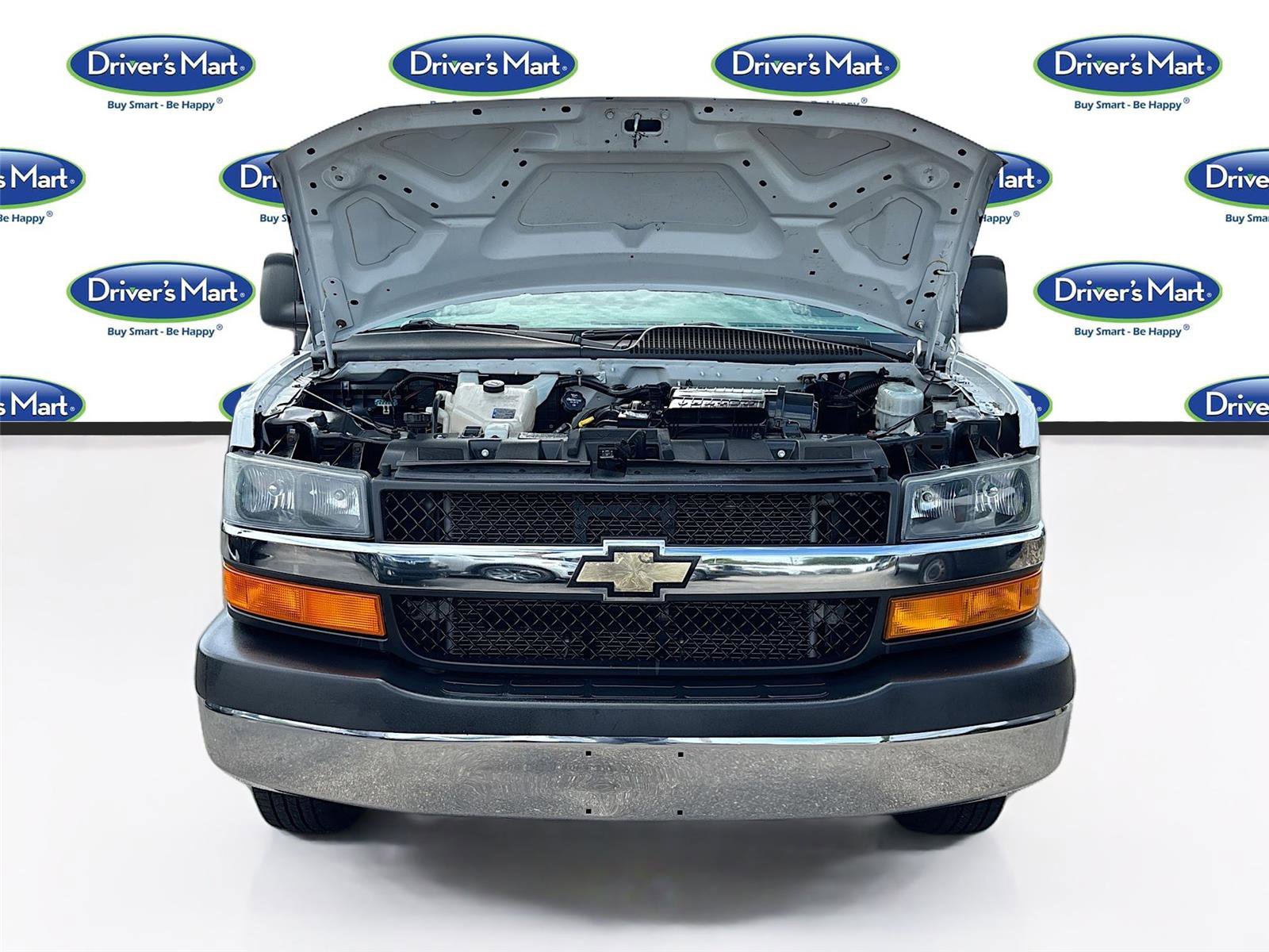 Used 2020 Chevrolet Express 3500 LT w/ LT Preferred Equipment Group RWD image 31