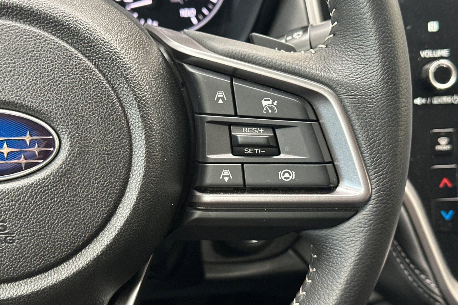 Used 2025 Subaru Legacy Premium AWD/4WD image 30