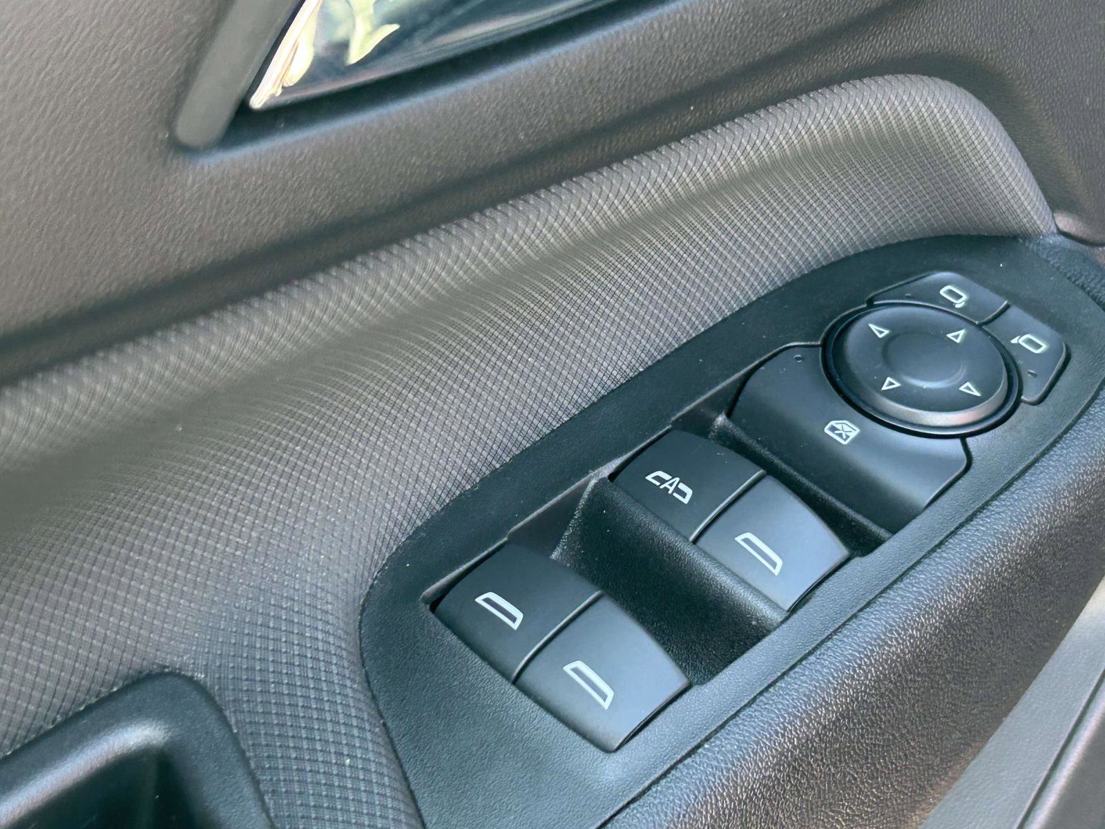 Used 2022 Chevrolet Equinox RS w/ RS Leather Package image 20