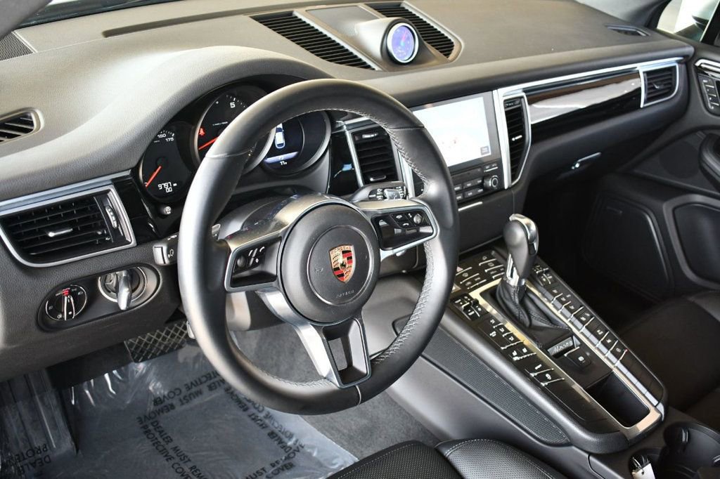 Used 2018 Porsche Macan image 37