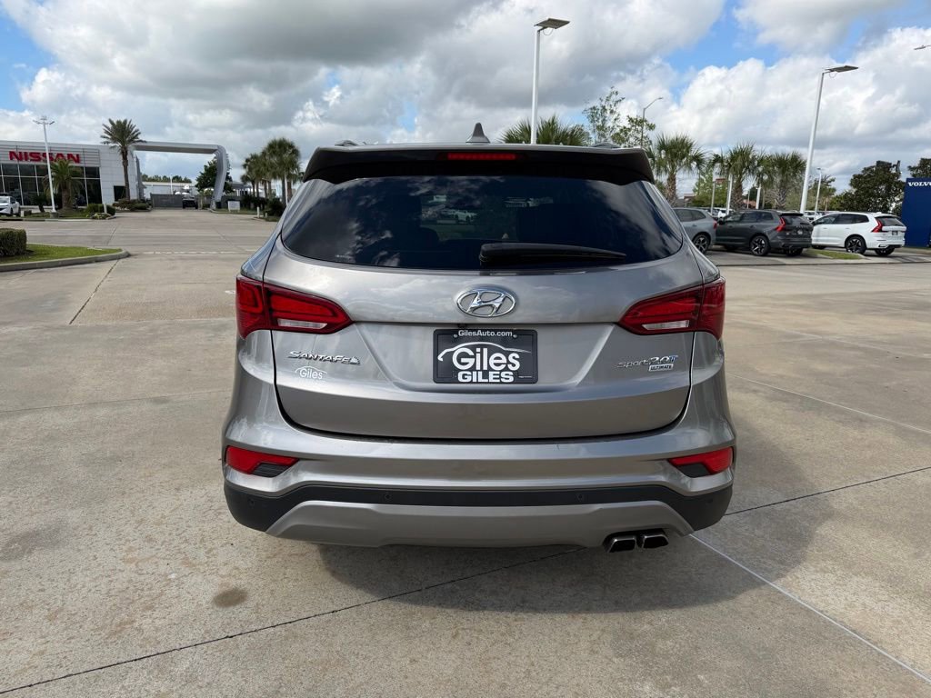Used 2017 Hyundai Santa Fe Sport image 4