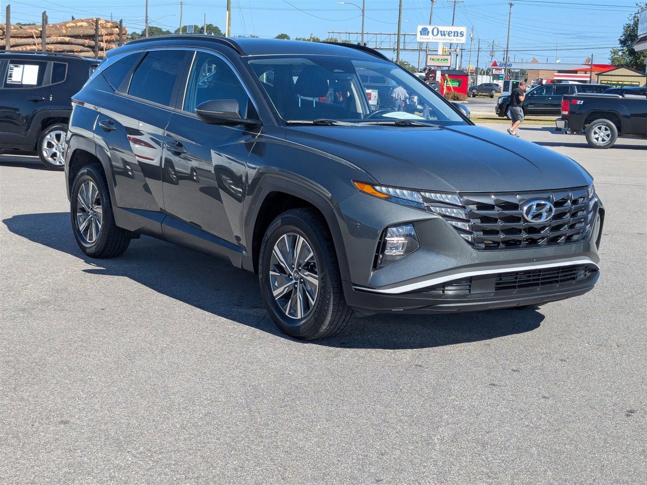 Used 2022 Hyundai Tucson Blue image 3