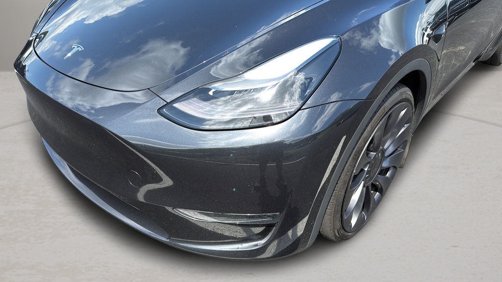 Used 2024 Tesla Model Y Performance AWD/4WD image 9