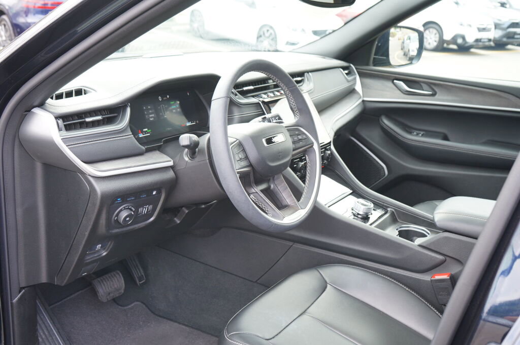 Used 2024 Jeep Grand Cherokee Limited 4xe w/ Trailer Tow Package image 11