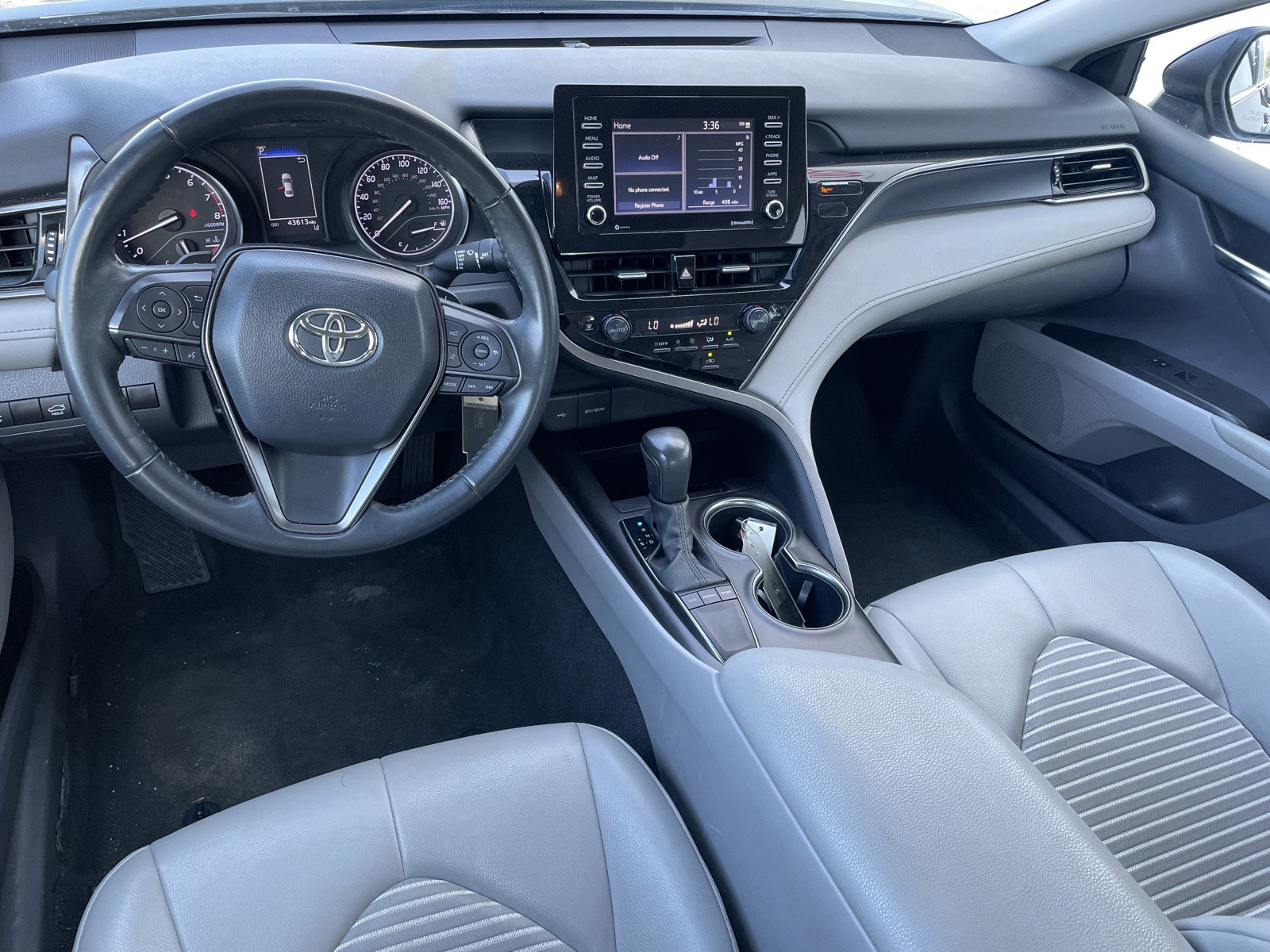 Used 2024 Toyota Camry SE FWD image 10