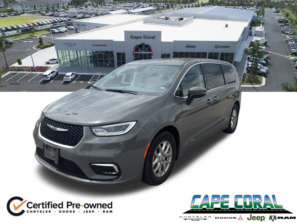 Used 2023 Chrysler Pacifica Touring-L