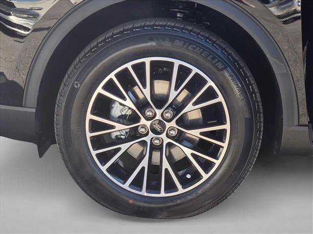 New 2026 Ford Escape SE FWD image 9