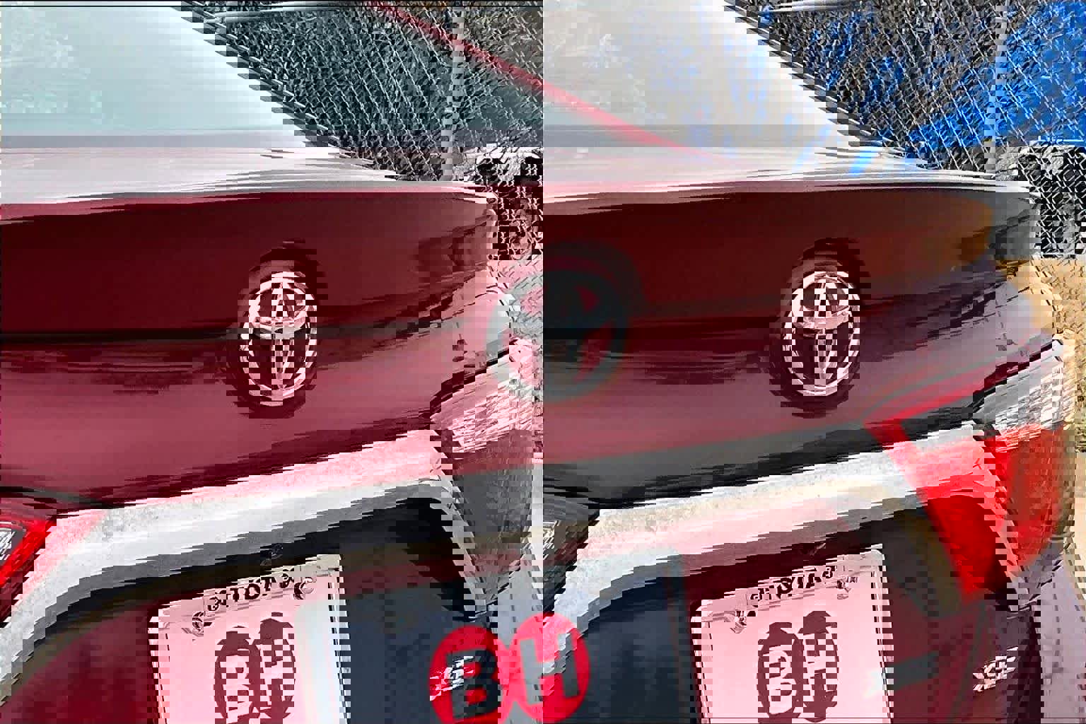 Used 2016 Toyota Camry XSE image 30