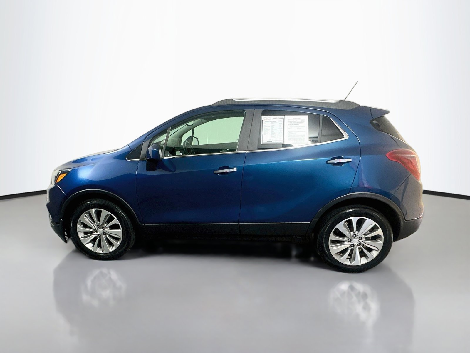 Used 2020 Buick Encore Preferred w/ Safety Package FWD image 4