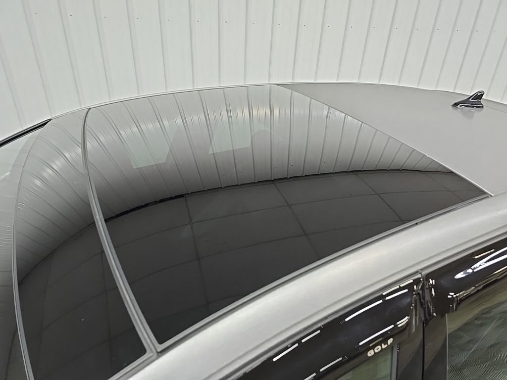 Used 2024 Volkswagen GTI SE image 11