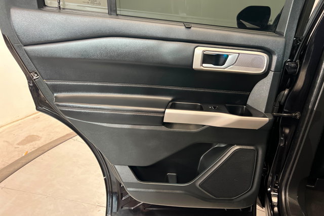 Used 2023 Ford Explorer Limited RWD image 18