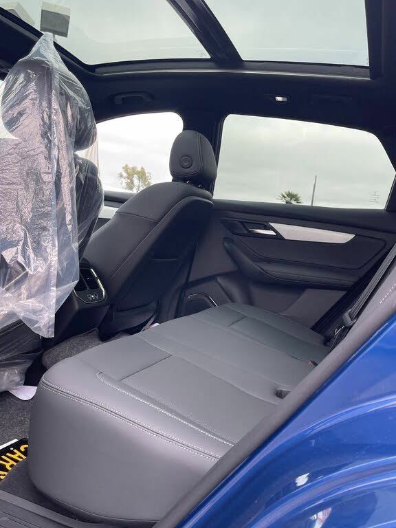 Used 2023 VinFast VF 8 Plus image 99