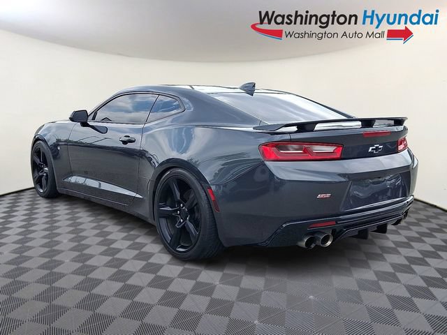 Used 2018 Chevrolet Camaro SS RWD image 4
