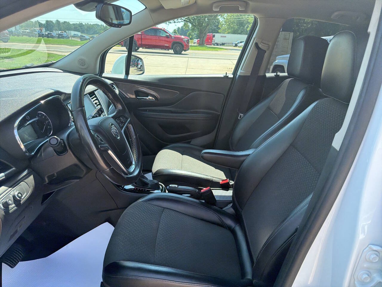 Used 2018 Buick Encore Preferred FWD image 12
