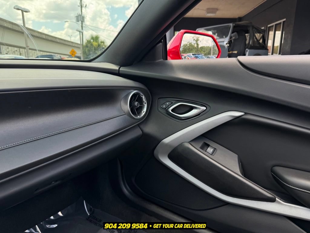 Used 2020 Chevrolet Camaro LT RWD image 18